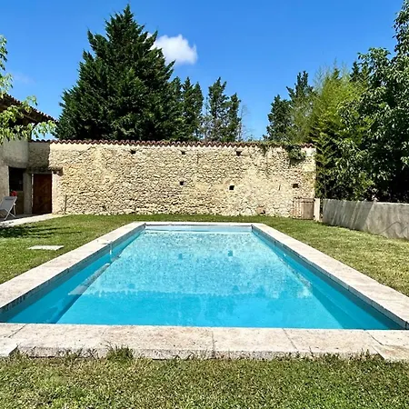 En Dame With Private Pool Crastes