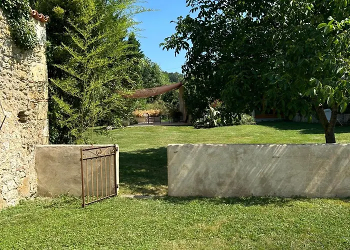 En Dame With Pool アパート Crastes