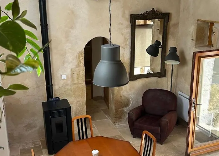 アパート En Dame With Pool Crastes